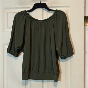 Express Olive Green Boat-neck Blouse with a Banded Hem Size Small